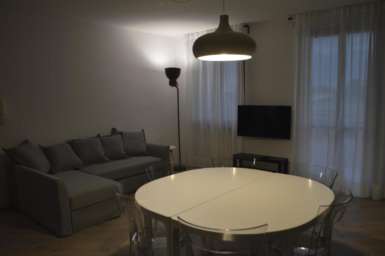 V12 Apartments - Trecate 외부 사진